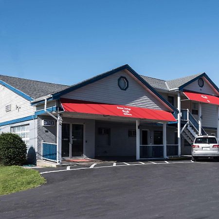Econo Lodge Rutland City Near Hwy 7 Exteriér fotografie