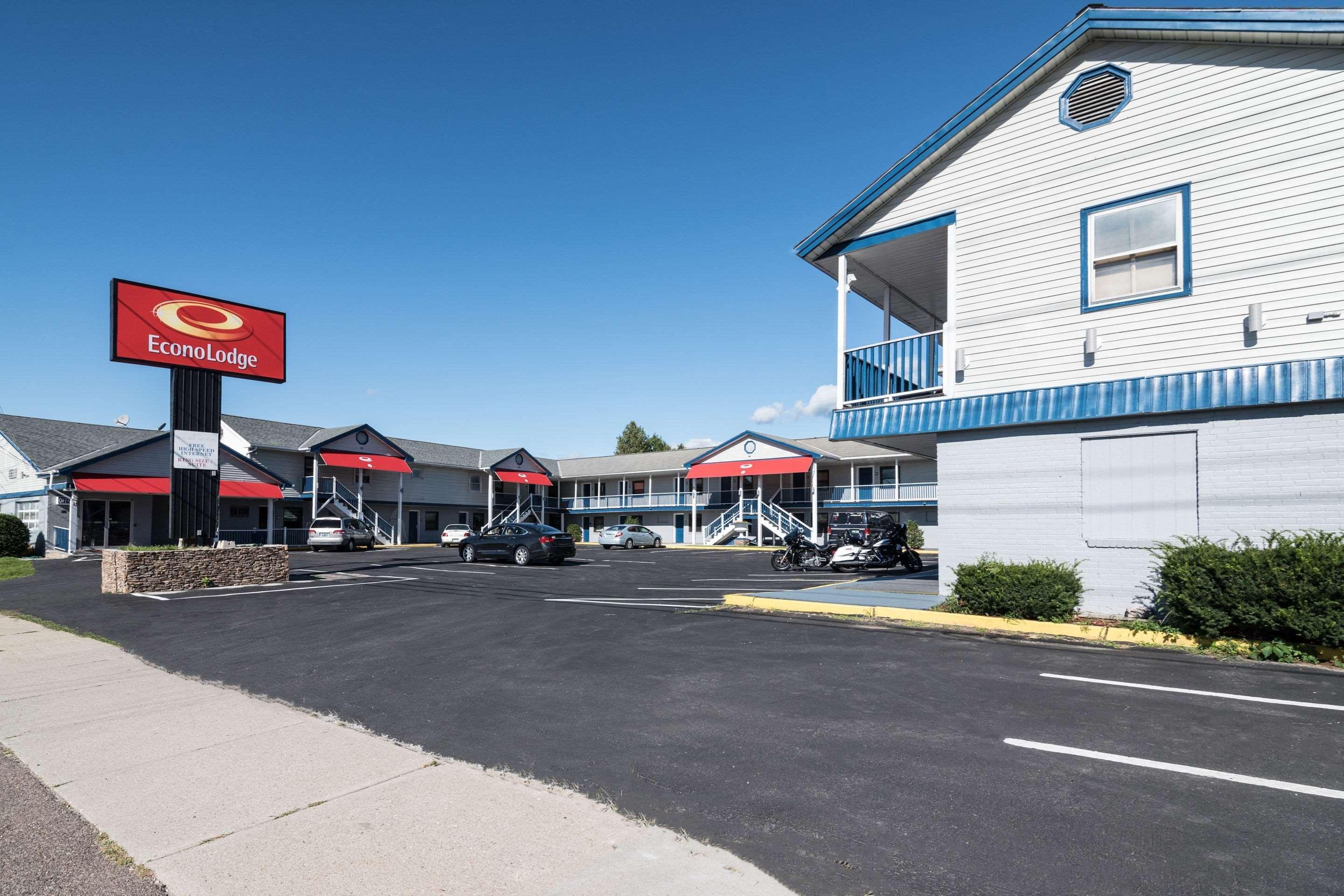 Econo Lodge Rutland City Near Hwy 7 Exteriér fotografie