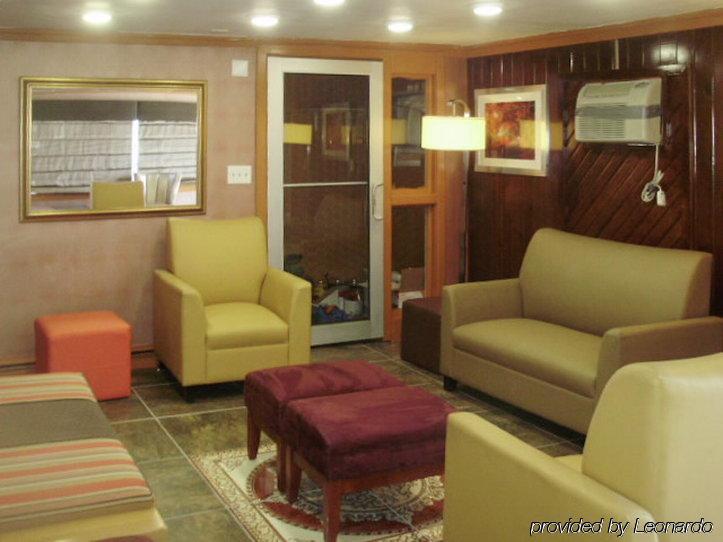 Econo Lodge Rutland City Near Hwy 7 Exteriér fotografie